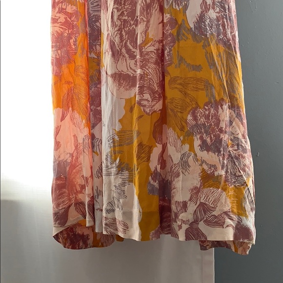 NWOT 🌞 Beautiful Yellow Floral Maxi Dress - Picture 4 of 4